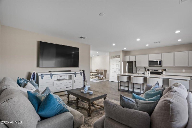 20-Living Room