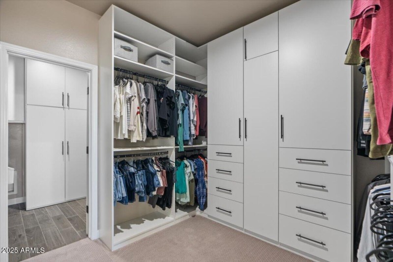 26-Primary closet