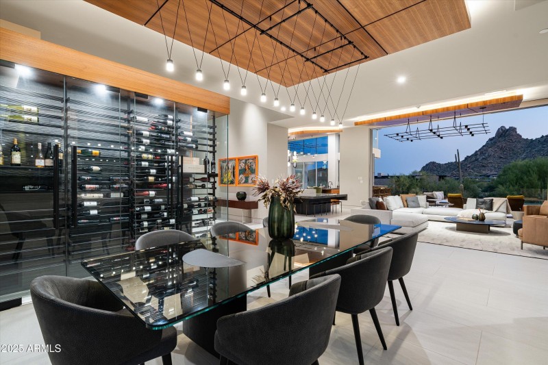 Dining/Wine