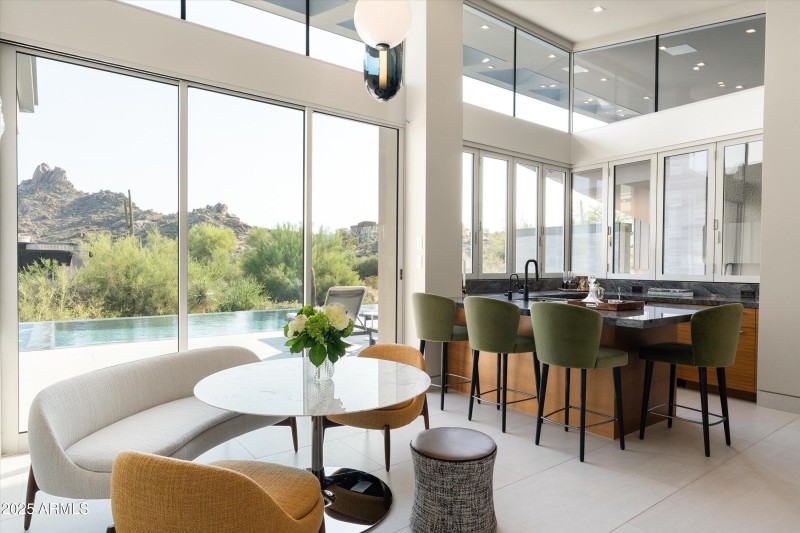 Breakfast Nook