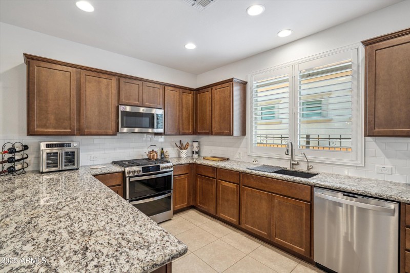 18-Kitchen