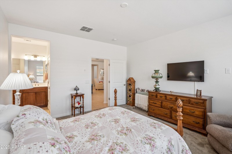 20-Primary Bedroom