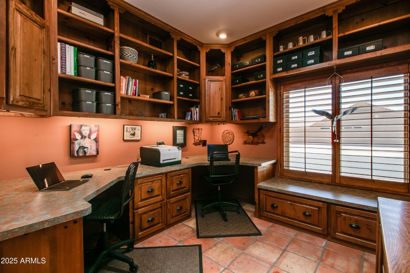 Awesome Office with Built-Ins