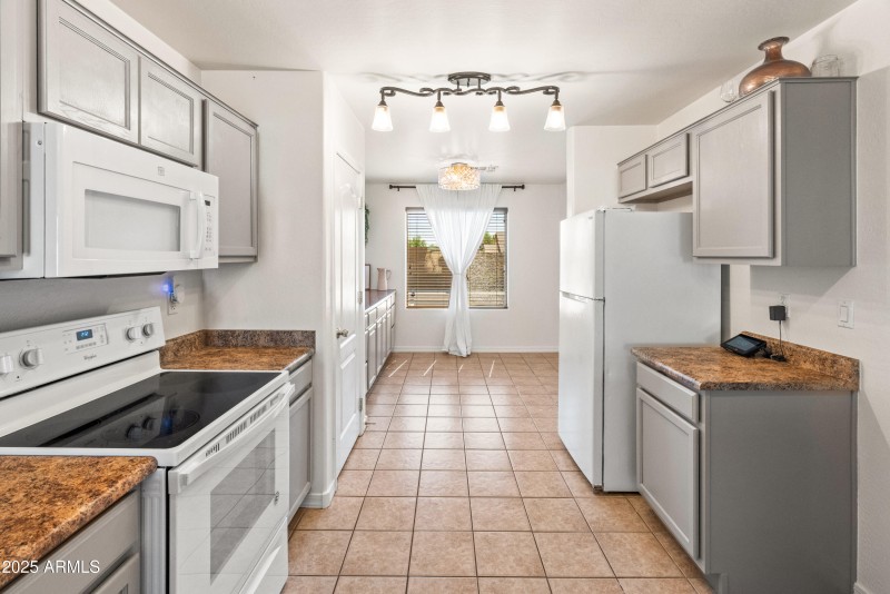 4108 S 250th Ln-1