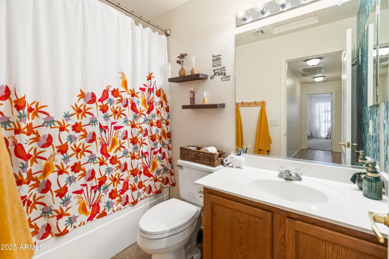 4108 S 250th Ln-32