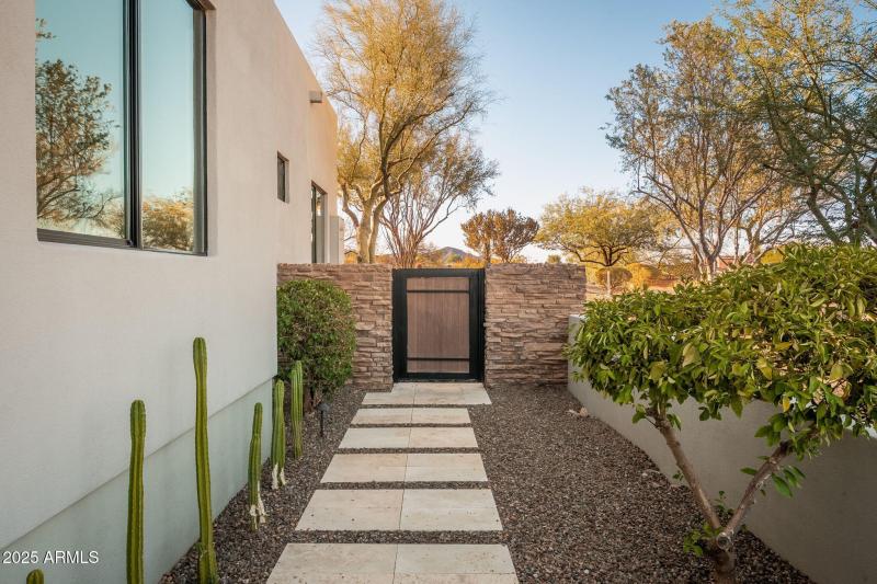 15217 E Cholla Crest Trl - 72