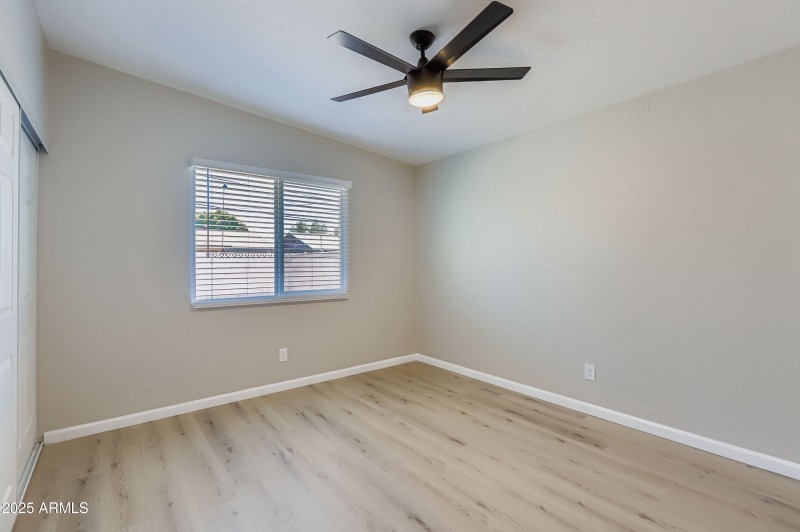 1221 E Broadmor Dr - MLS Sized - 018 - 1