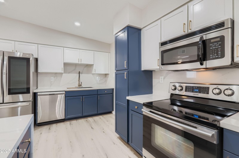 1221 E Broadmor Dr - MLS Sized - 014 - 1