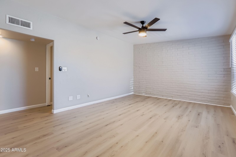 1221 E Broadmor Dr - MLS Sized - 007 - 0