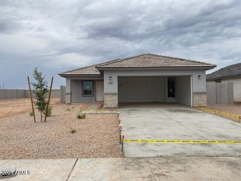 P35 Lot 20 Exterior