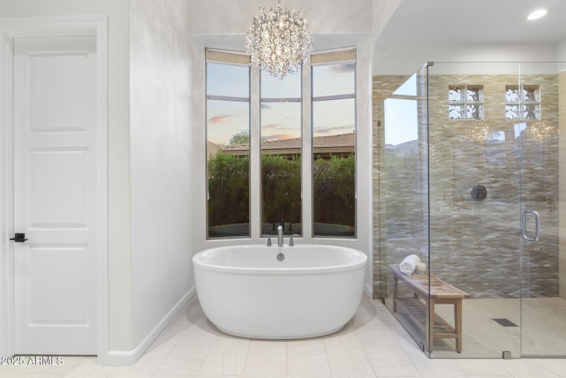 Soaking Tub & Glass Enclosed Shower