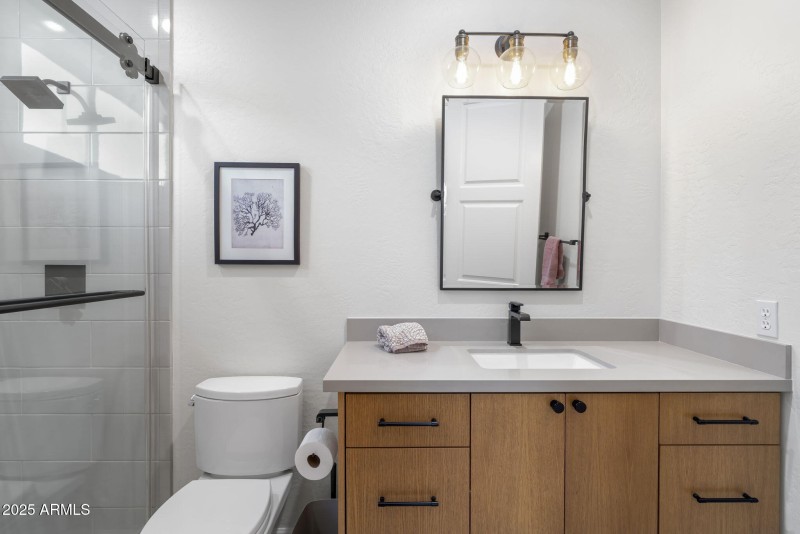 Updated Ensuite Bath 3