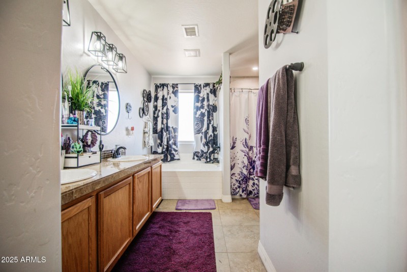 MASTER BATH 1