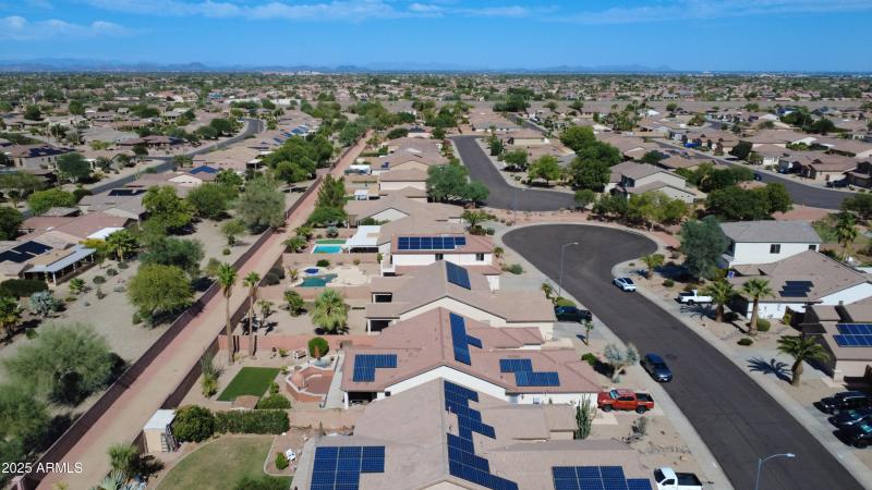 16916 W Northampton Rd-46