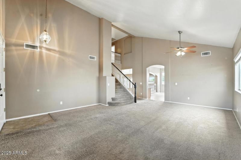 16916 W Northampton Rd-08