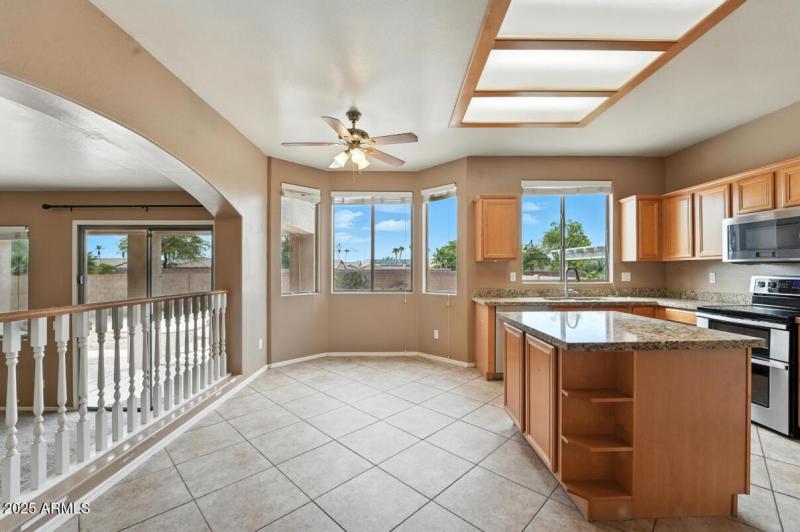 16916 W Northampton Rd-11