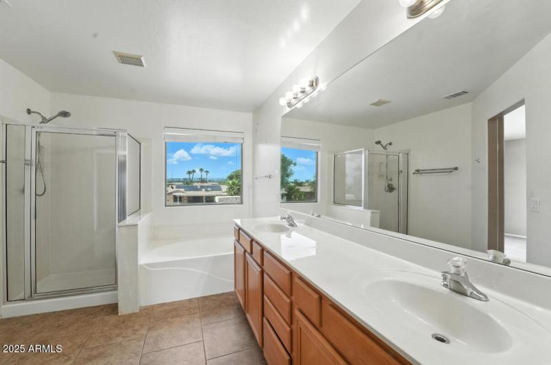 16916 W Northampton Rd-30