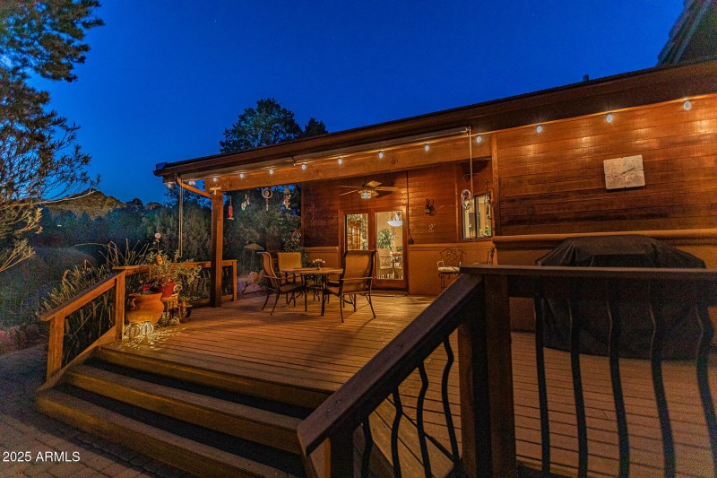 14-Large-Outdoor-Deck