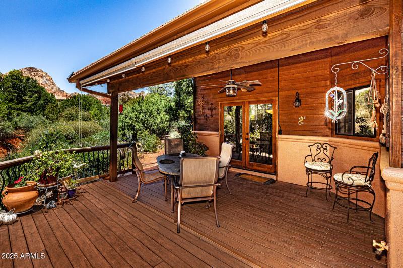 33-Large-Deck-View-to-Capital-Butte