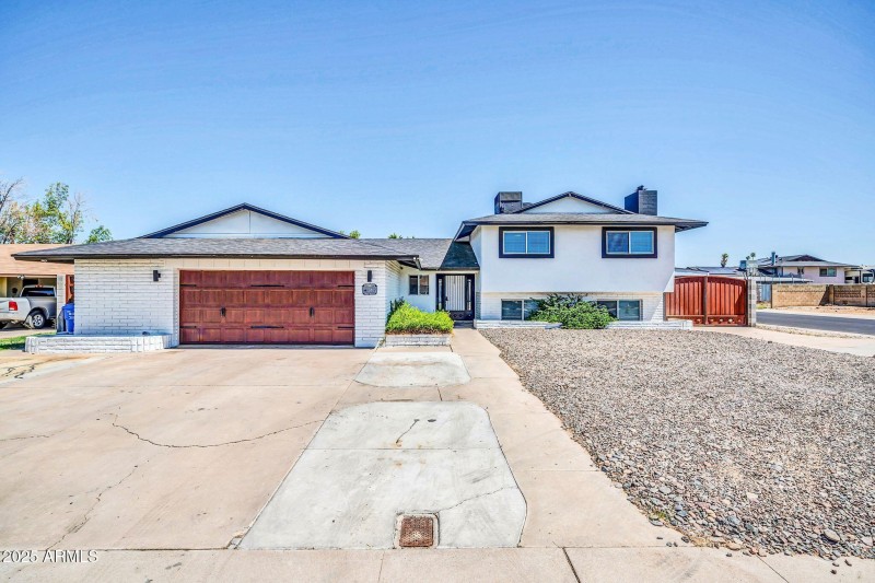 3402 W Crocus Dr-1