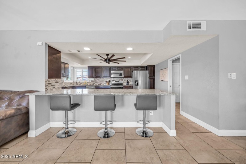 3402 W Crocus Dr-11