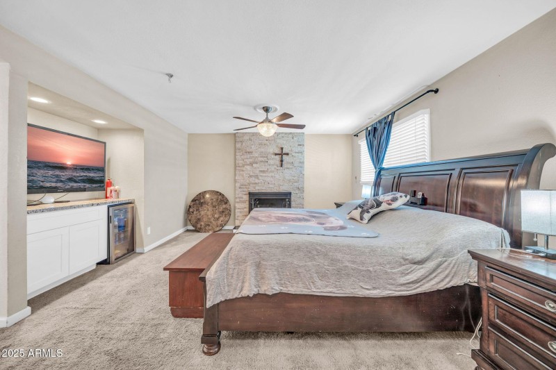 3402 W Crocus Dr-21