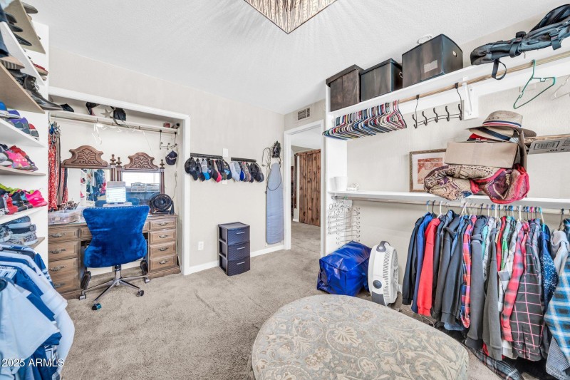 3402 W Crocus Dr-33