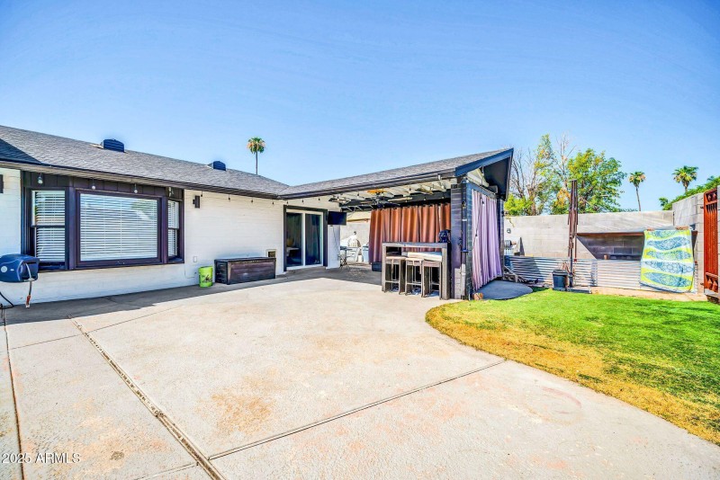 3402 W Crocus Dr-45