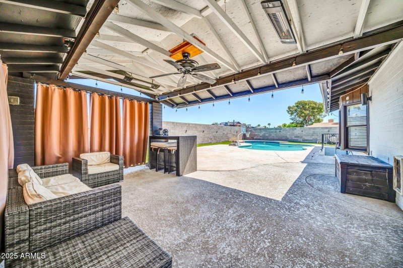 3402 W Crocus Dr-48