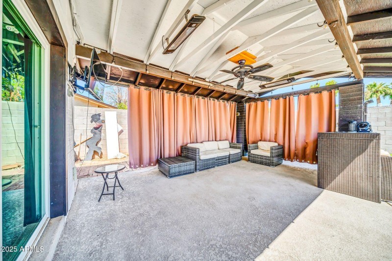 3402 W Crocus Dr-49