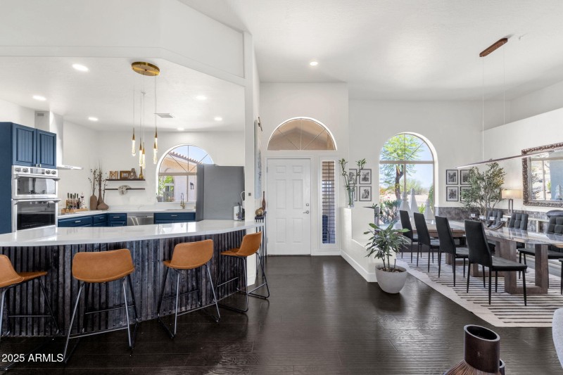 6-web-or-mls-15513-e-palisades-blvd