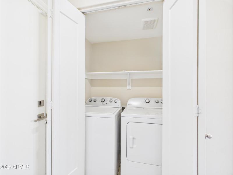 CAM02404G0-PR0130-STILL002