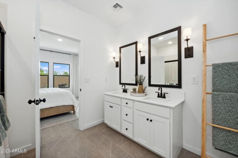 158646_Laveen Springs_Orinoco_Primary Su