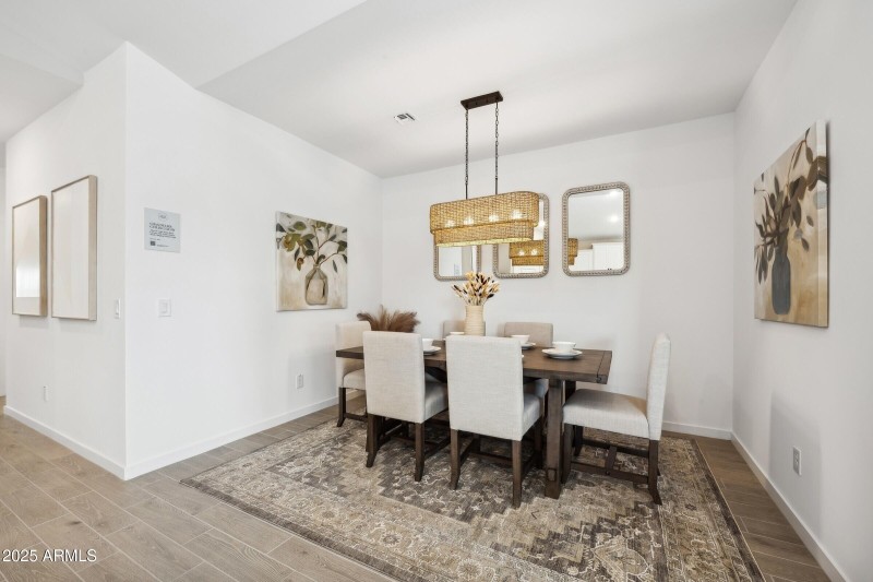 158647_Laveen Springs_Orinoco_Dining Are