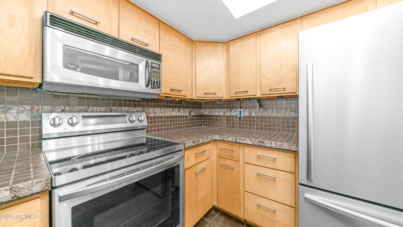 122 S Hardy Dr Unit 28 (4)