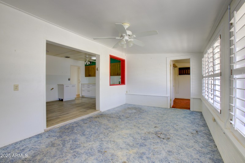 den 3