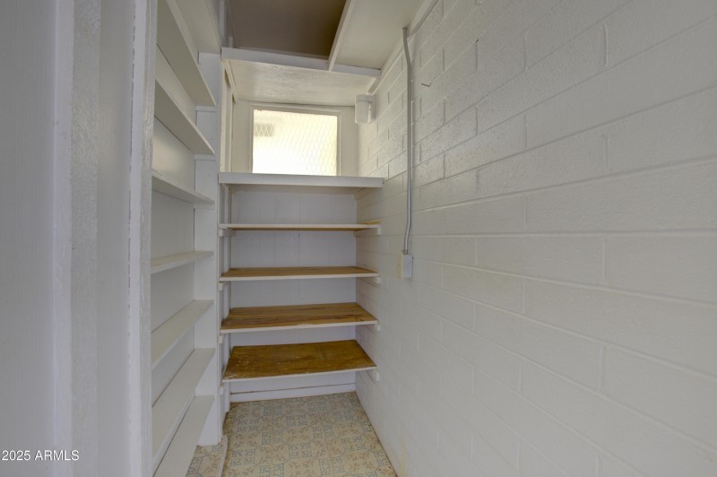 Den closet
