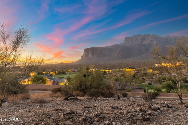 32-web-or-mls-DSC03979-HDR-Edit