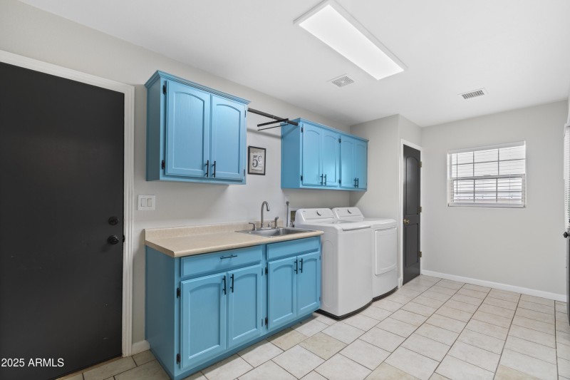 Laundry Room with Mud Room