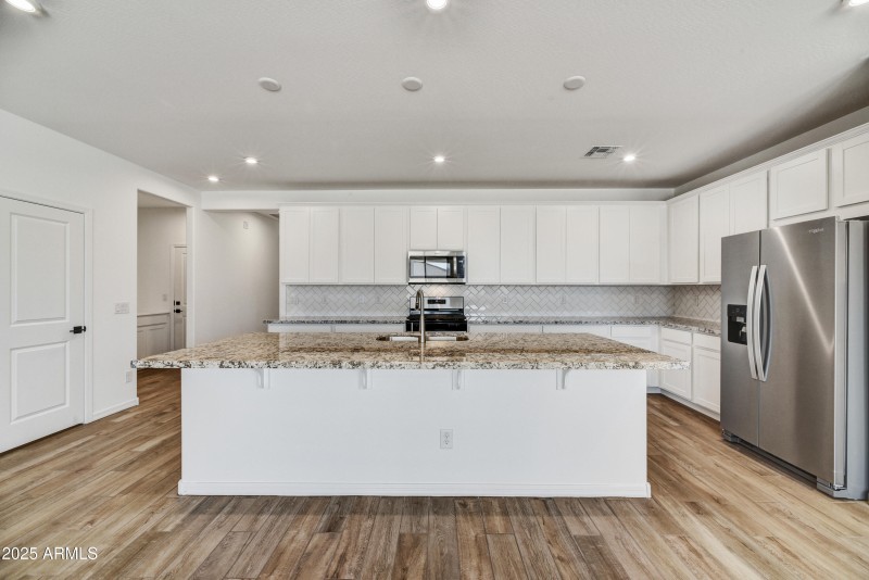 08-Kitchen
