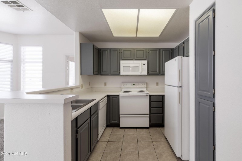 Sahuaro Dr (10).jpg-SMALL