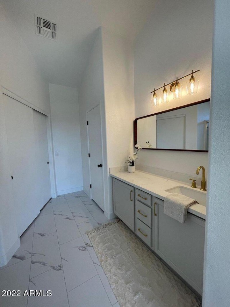 20220308040434992307000000-o