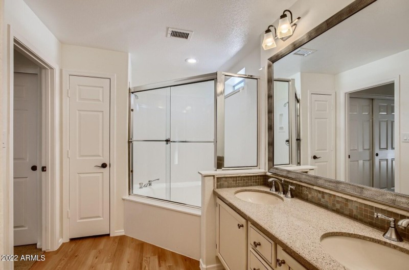 8805 S 51St St 2 Phoenix AZ - Web Qualit