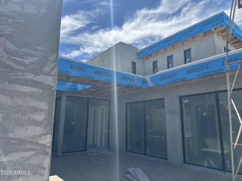 002_Entry Way