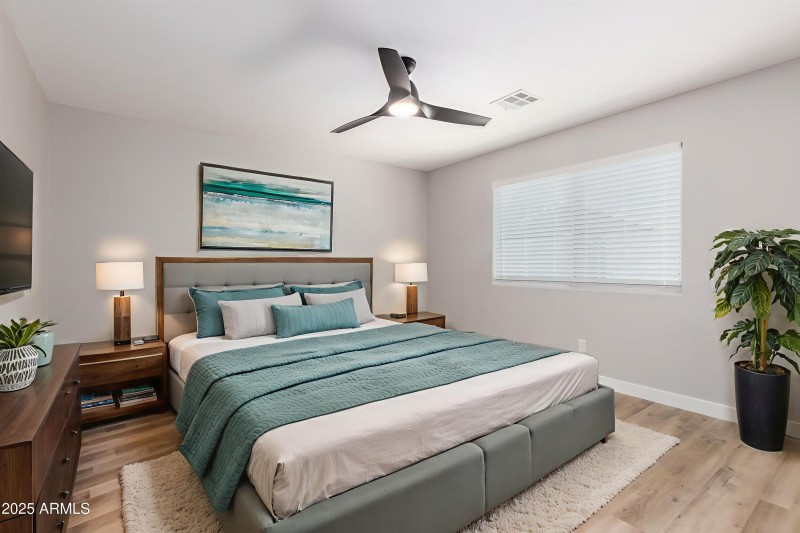 14-Zachary - Bedroom - Modern - 1