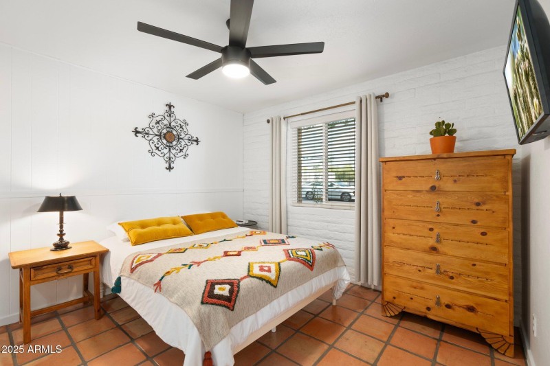 large-019602df-4cc1-71d0-a2b7-3c65fc0e87