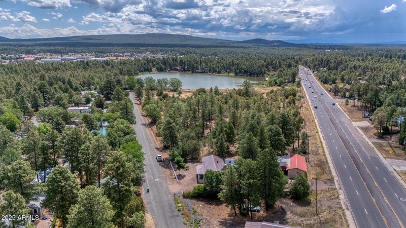 CLOSE TO LAKE