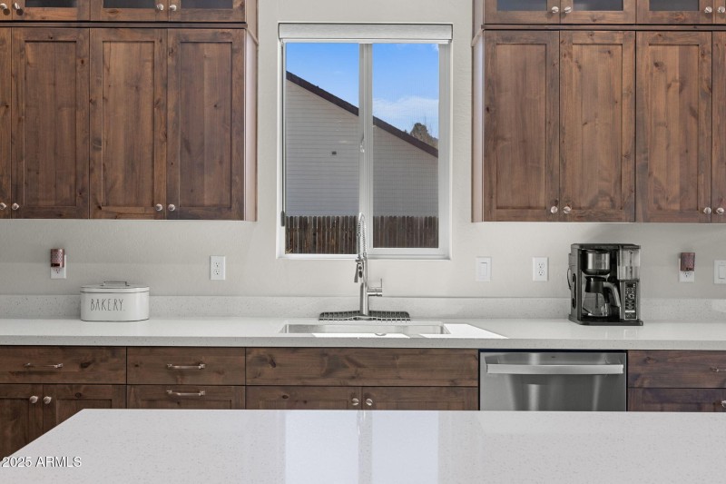 KITCHEN 4 TORREY PINES DR