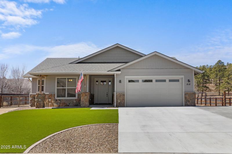 FRONT 3 TORREY PINES DR