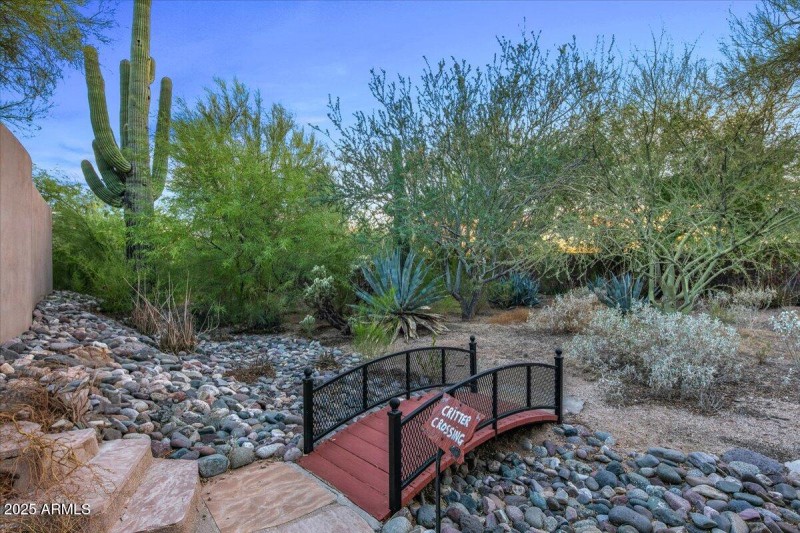 09-Desert Access